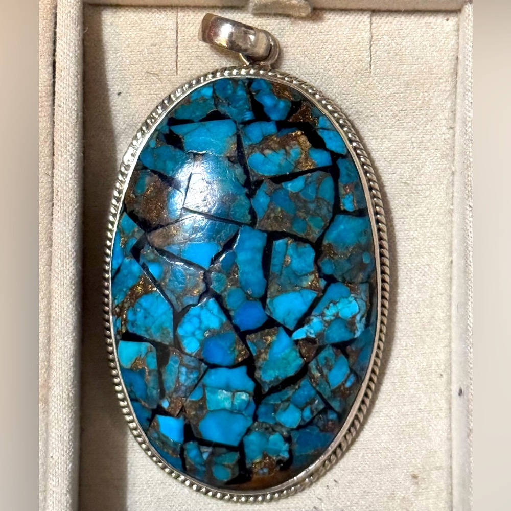 Sterling silver and turquoise chip pendant